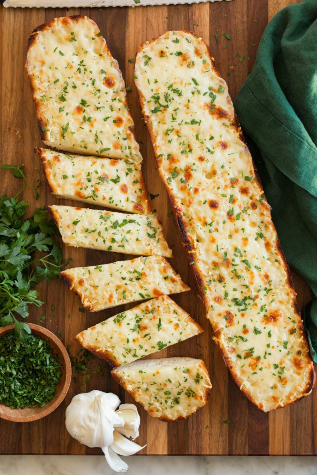 CHEESE GARLIC TOAST